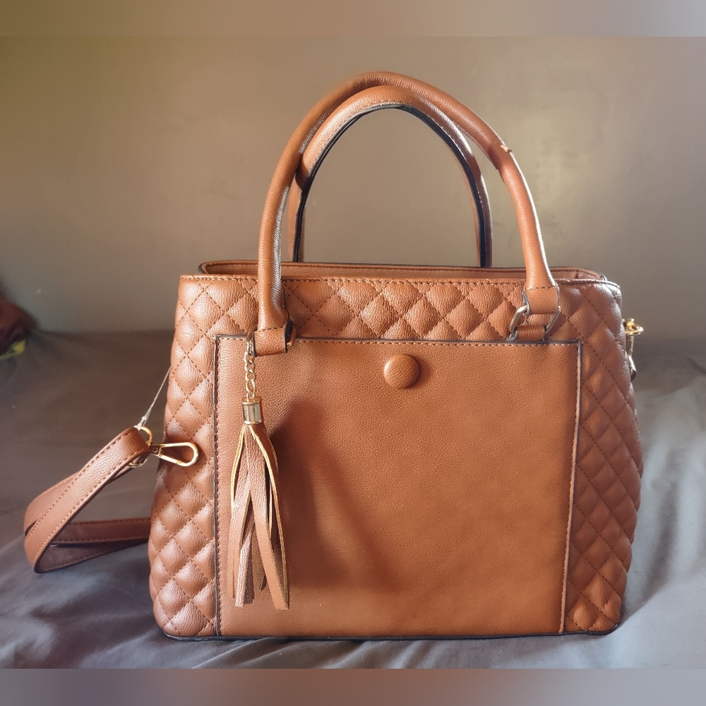 Elegant Tan Quilted Handbag/W Matching Shoulder Strap/Measures 9.5"L x 14"W
